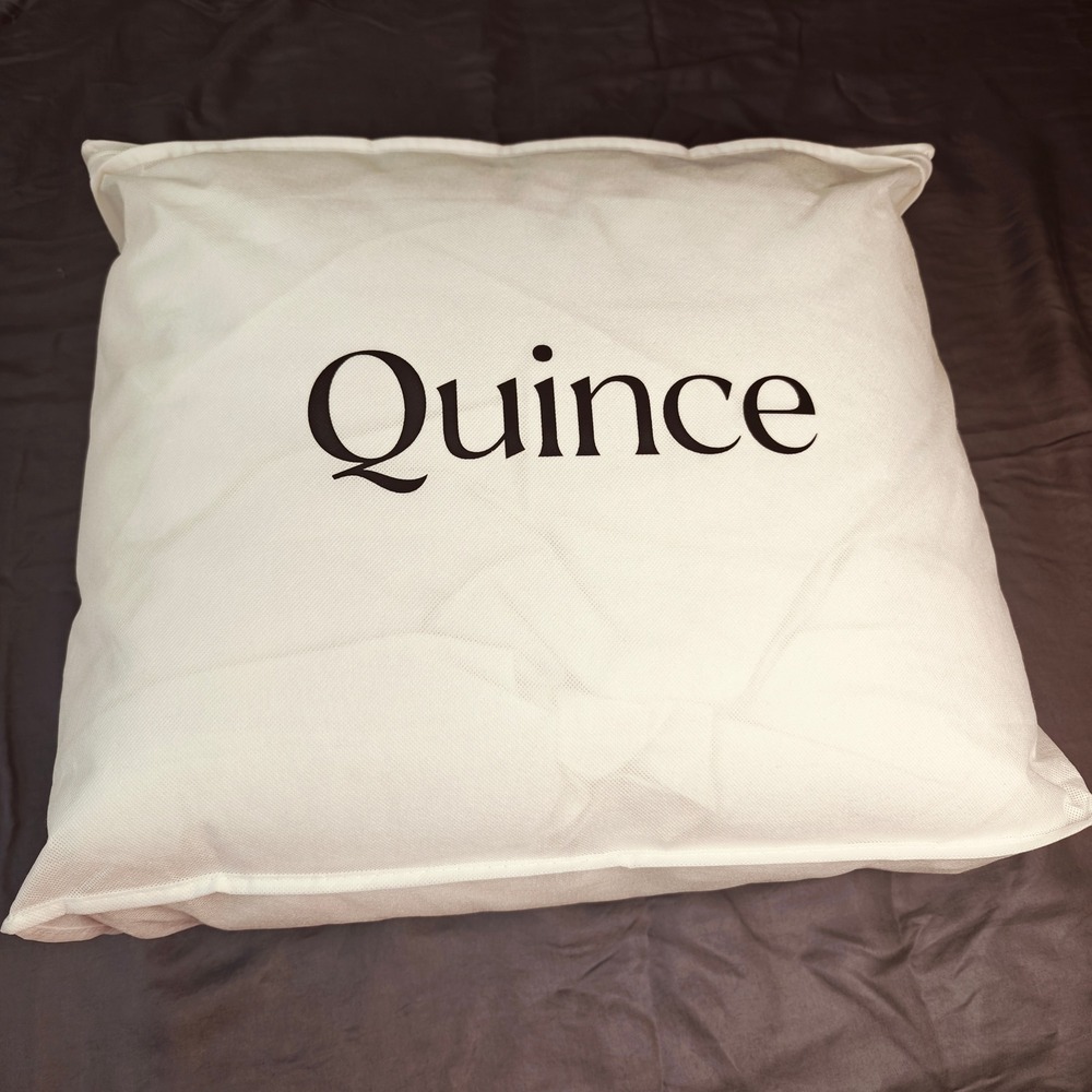 Quince Full Queen White Down Alternative Comforter 100% Cotton cover - Picture 1 of 5